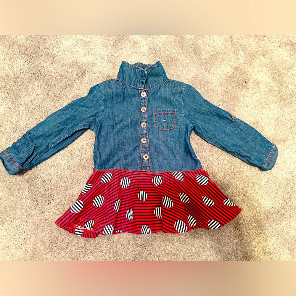 TOMMY HILFIGER. Beautiful dress-shirt. Size 18m.